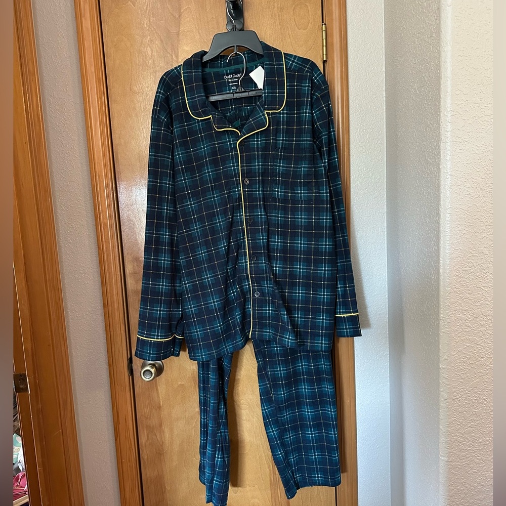 XXL Cuddl Duds 2 piece pajama blue green plaid set